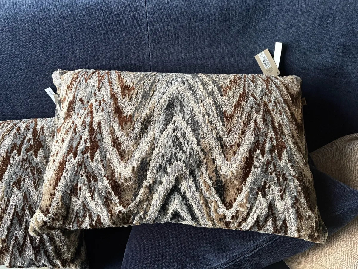 Cushions - Image 2