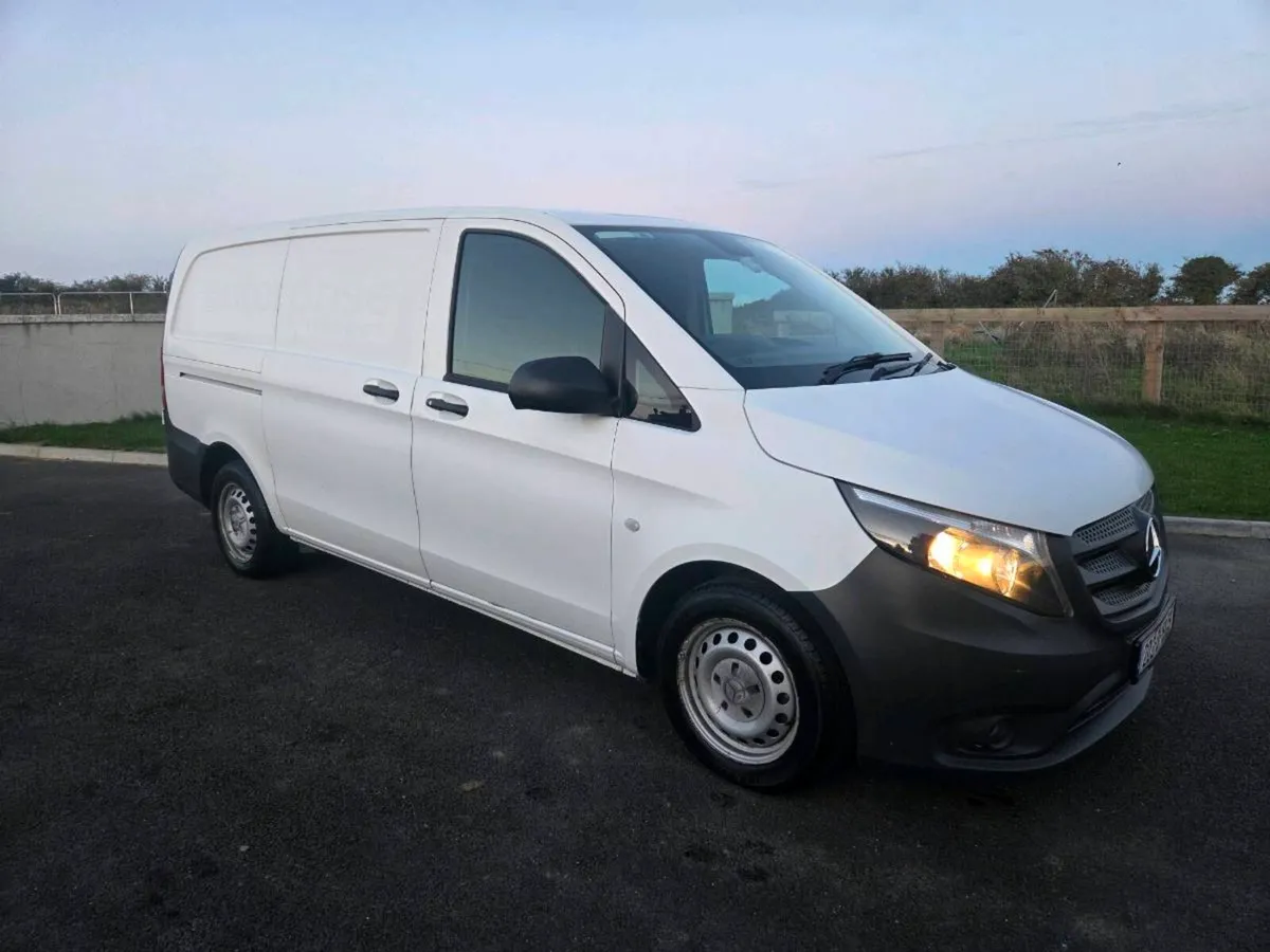 2020 mercedes vito - Image 2