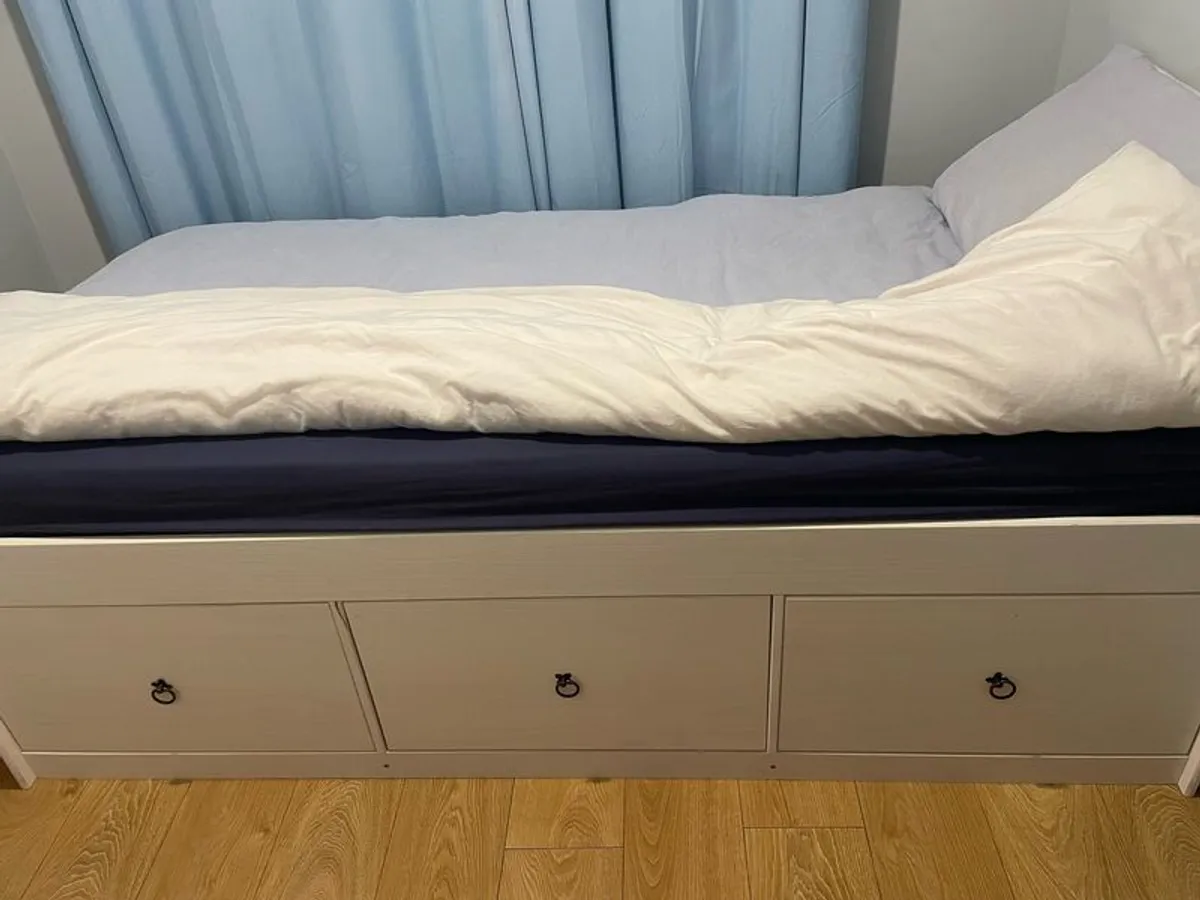 Single 3 foot bed - Image 1