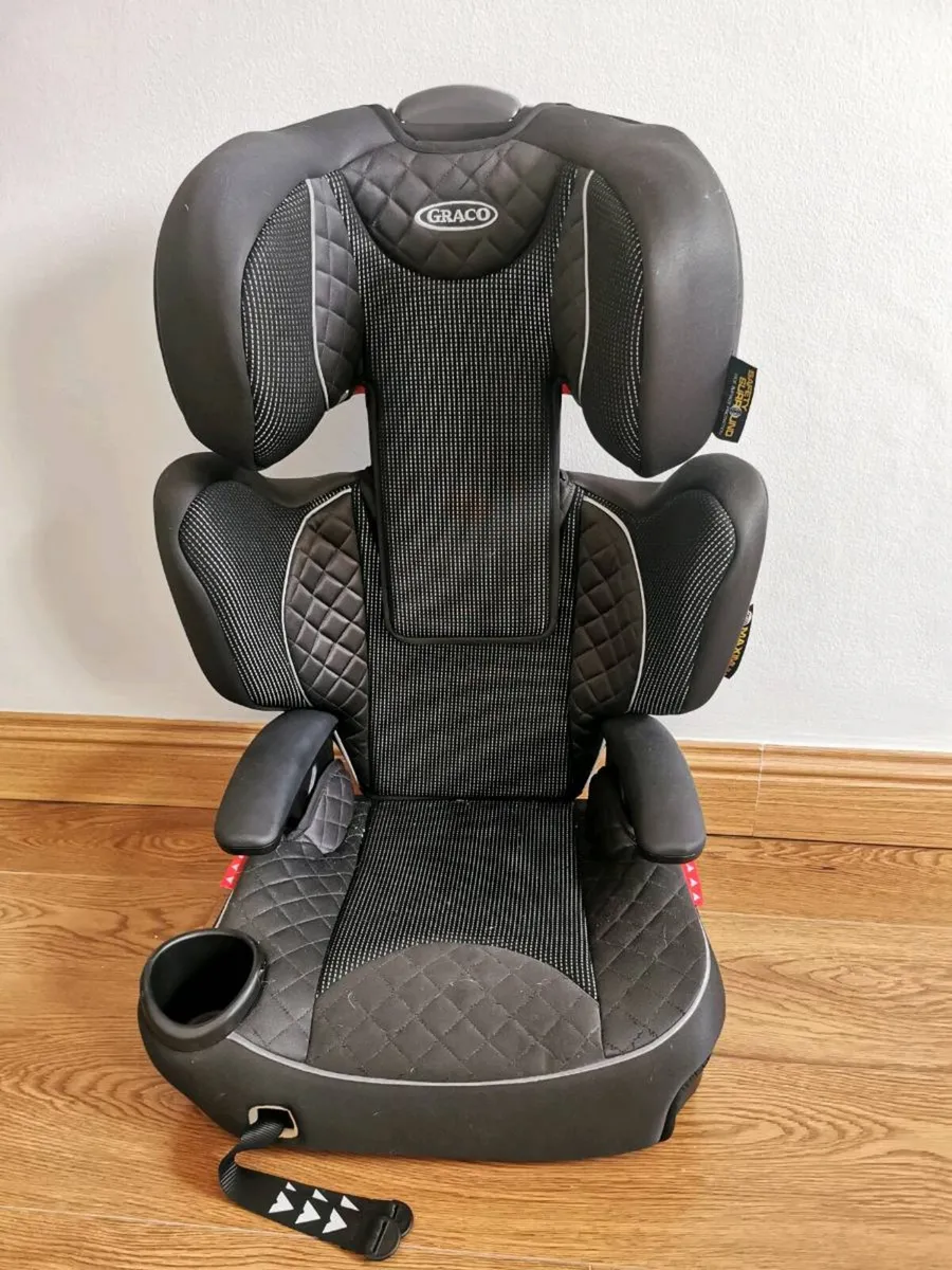 Car seat - Image 1