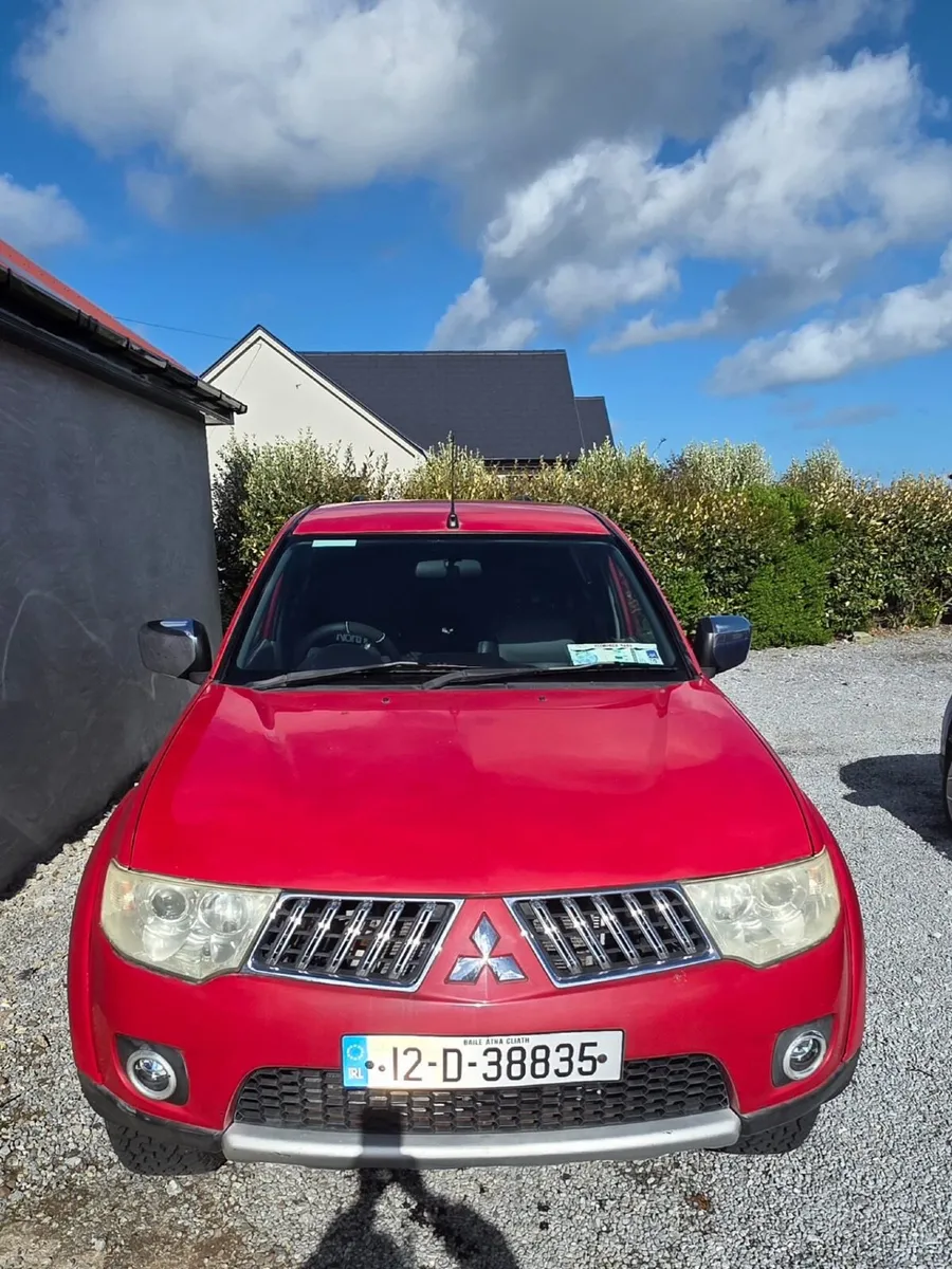 Commercial 4x4 Mitsubishi L200 - Image 2