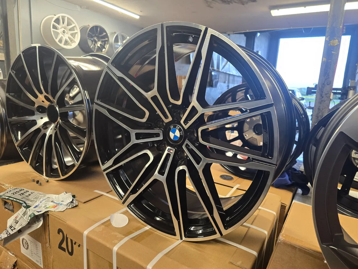 **Special** 20" BMW 825M Style