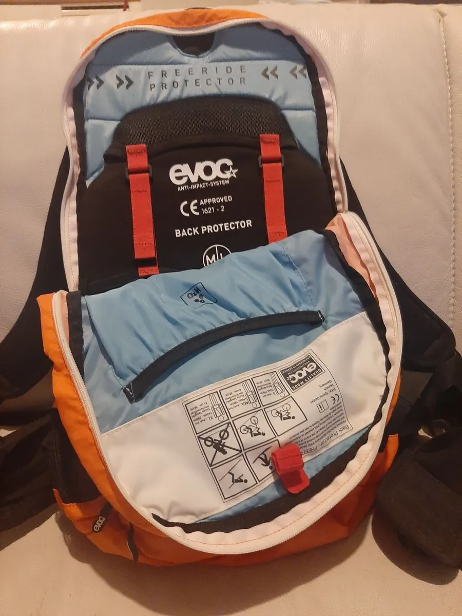 Evoc freeride cc bike bag. - Image 3