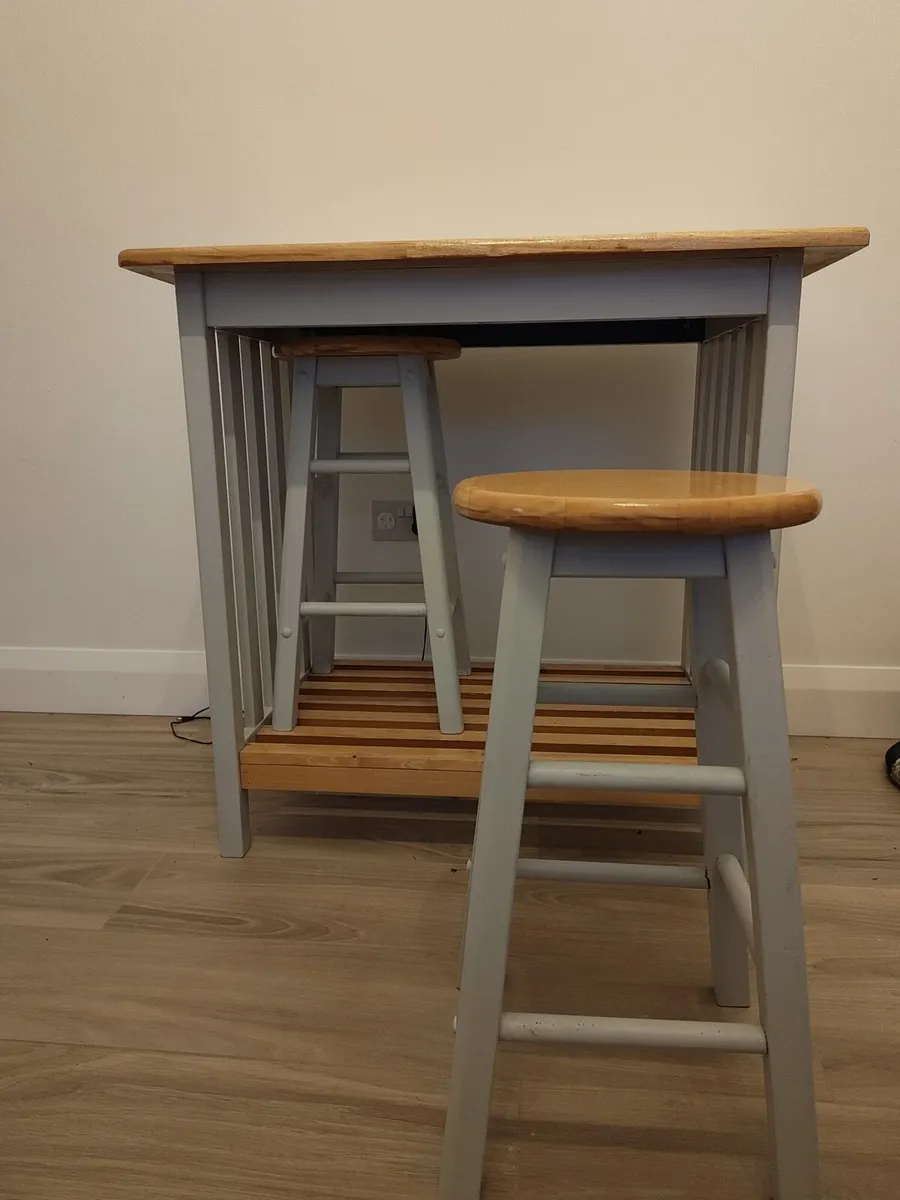Table and Stools - Image 4