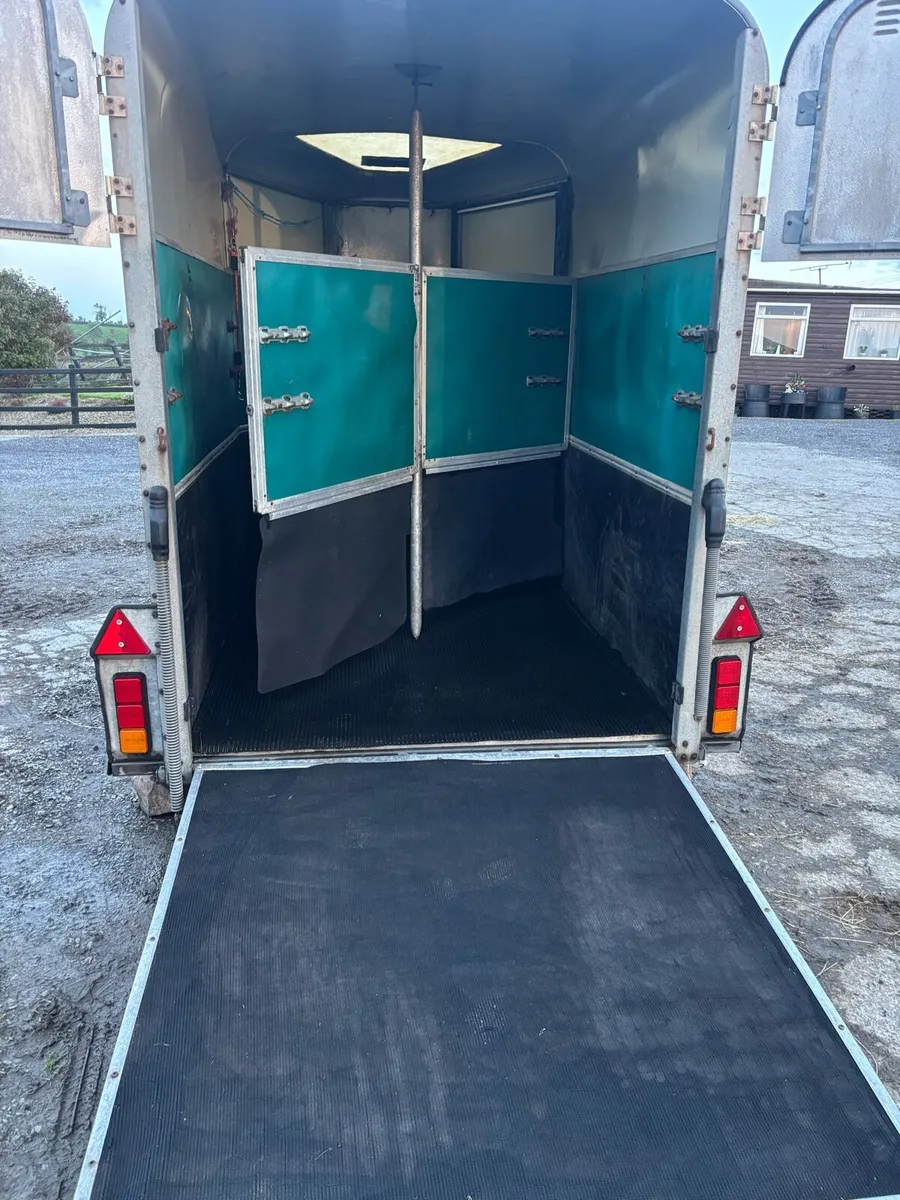 Horse box - Image 3