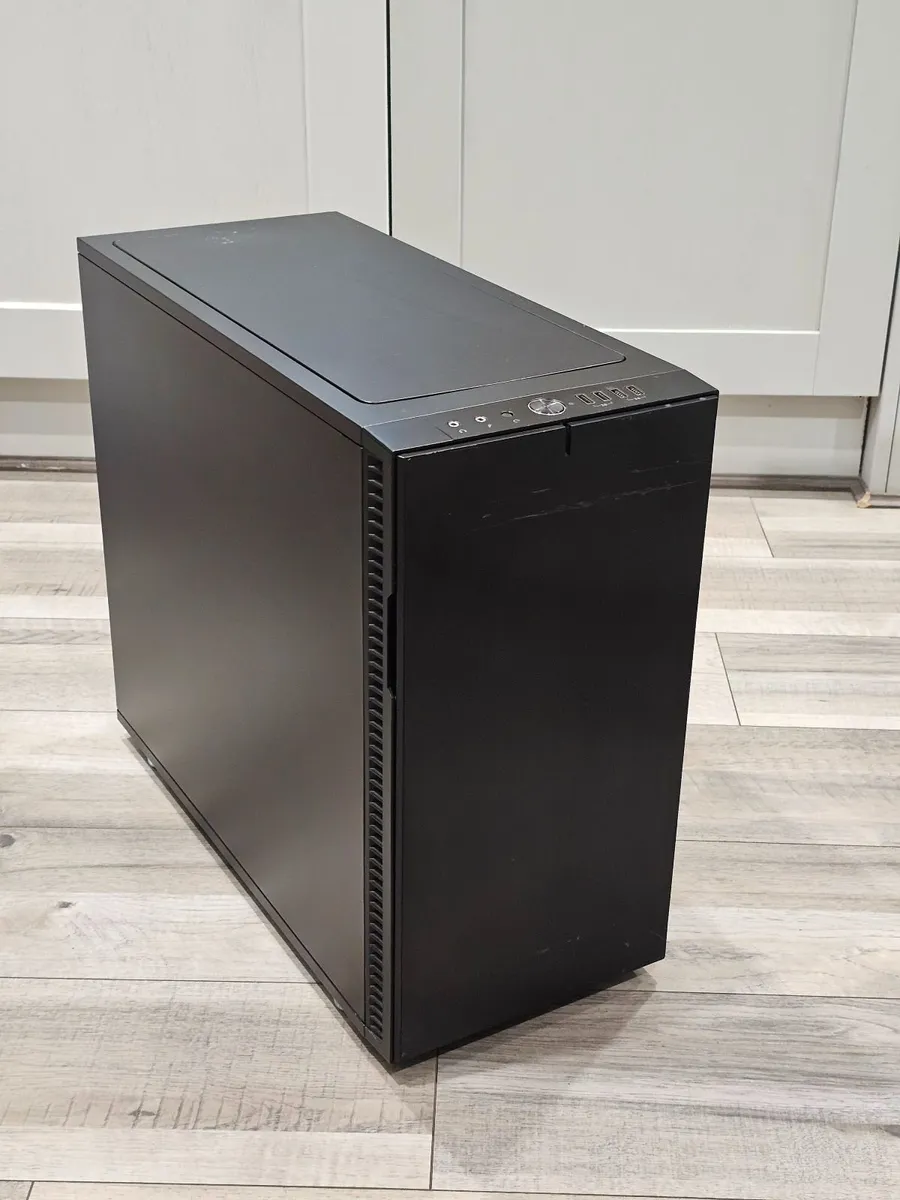 Workstation PC - Image 1