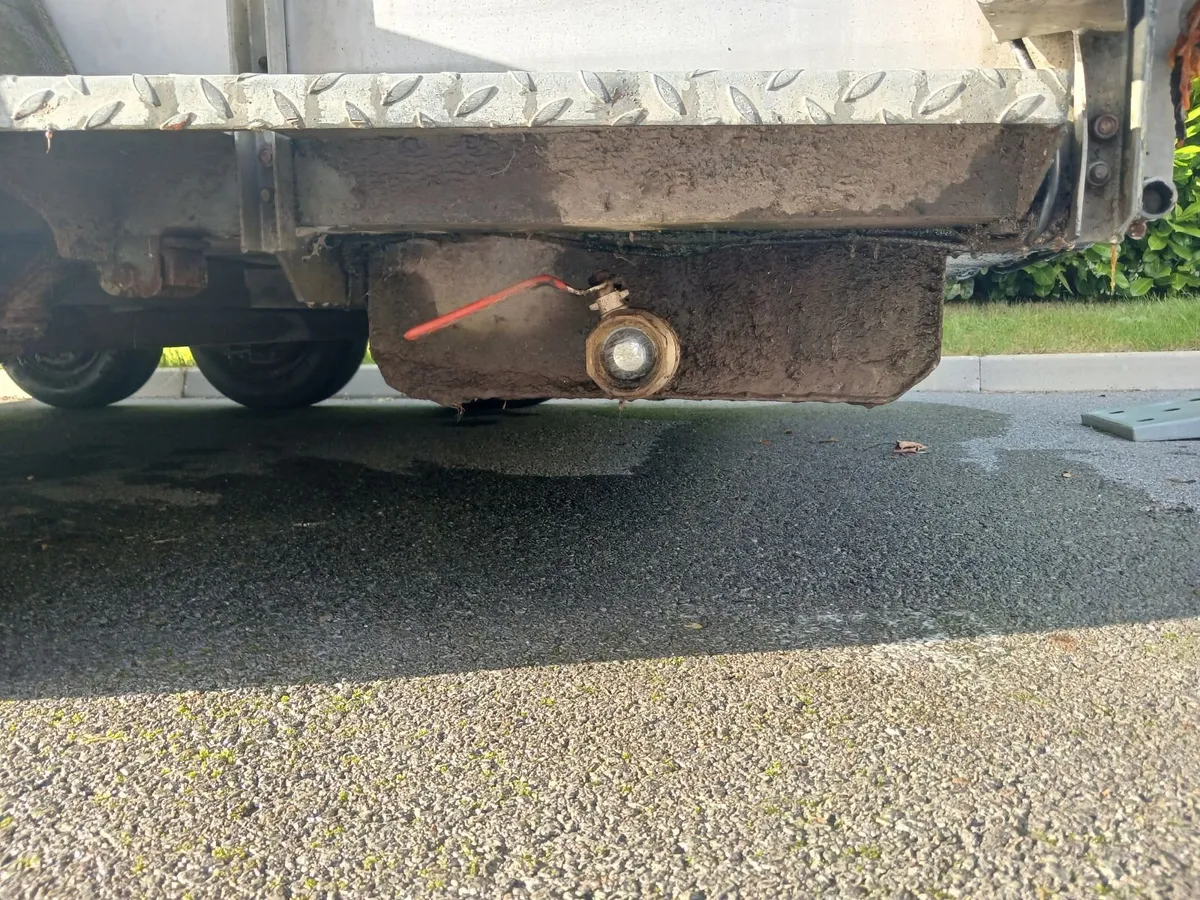 Nugent cattle trailer - Image 4