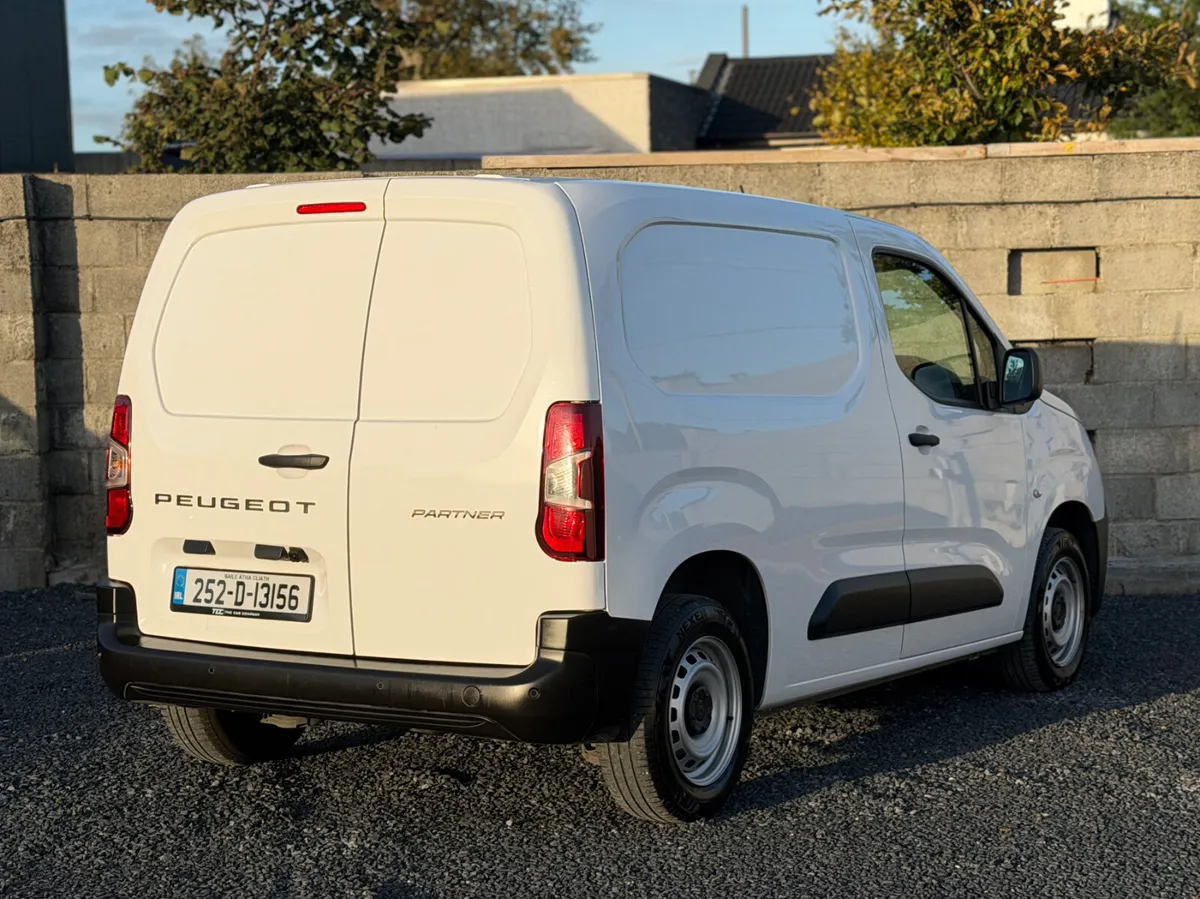 Peugeot Partner Pro Plus (Only 20k klms) - Image 3