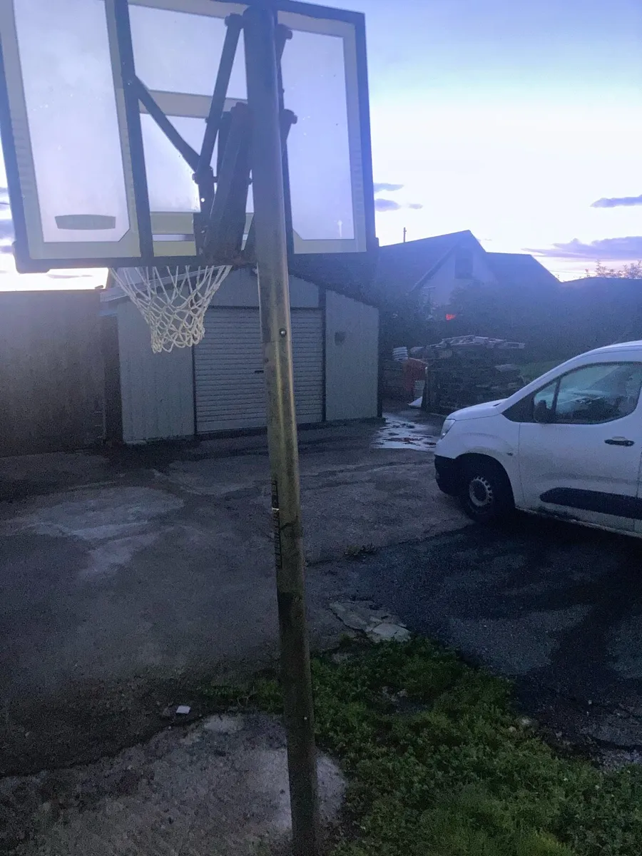 Basketball hoop - Image 4