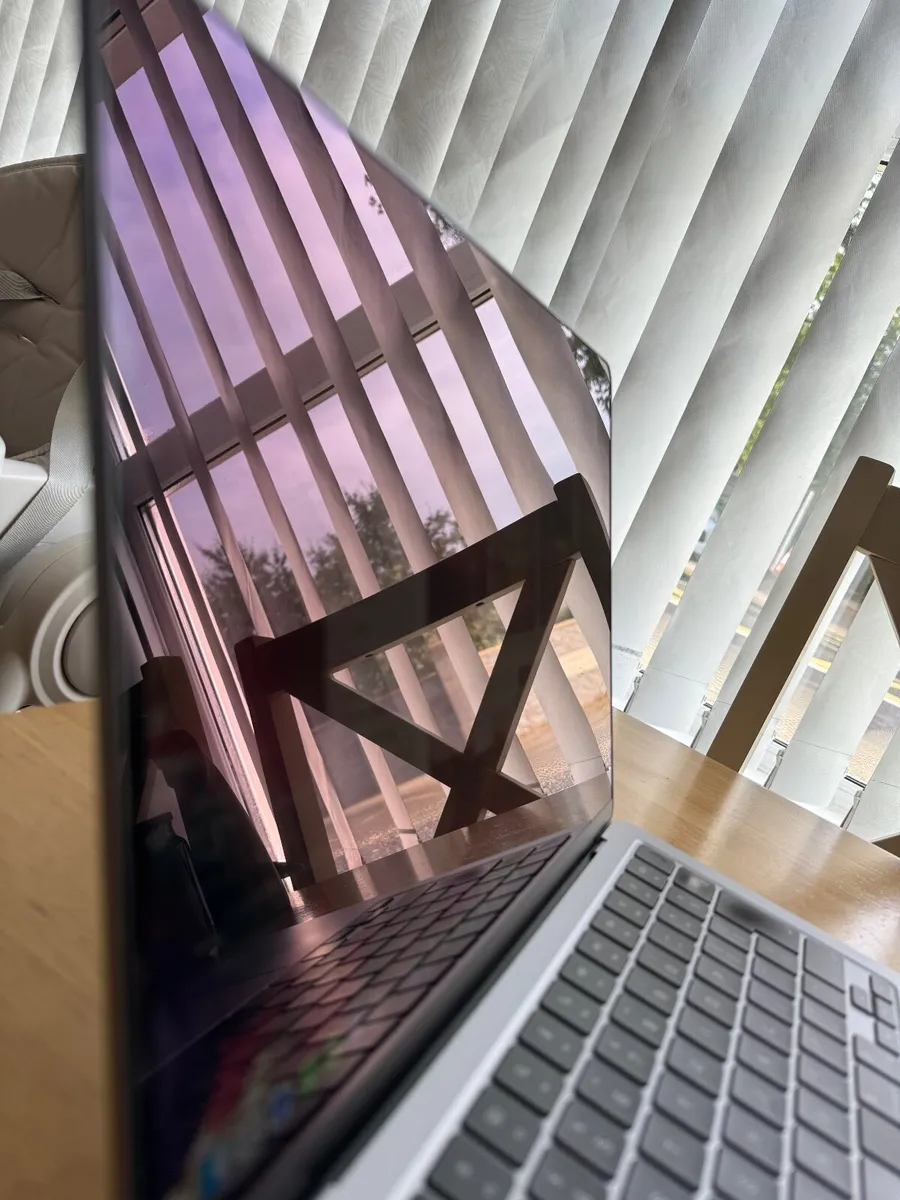 MacBook Air m2 16gb ram 512gb ssd 92% - Image 3