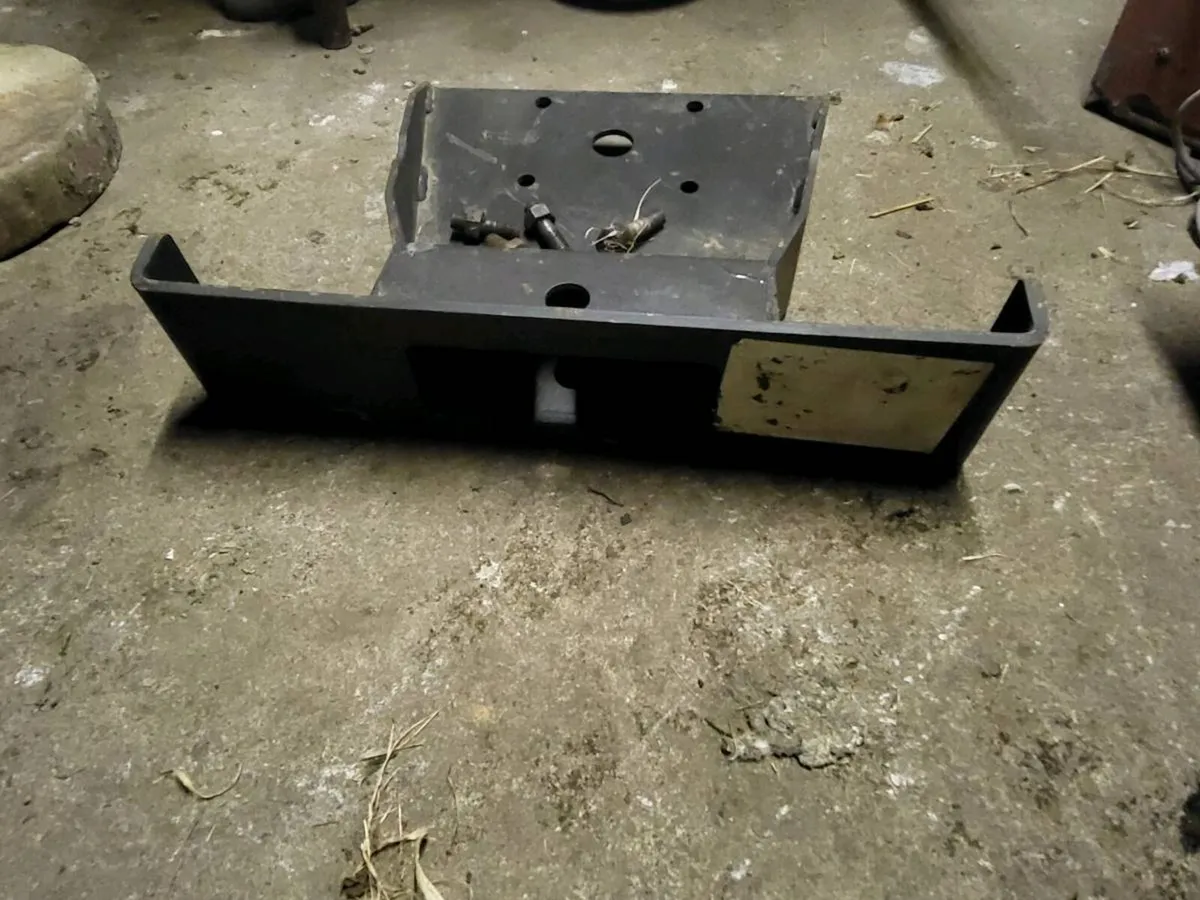 Weight Carrier MF 135 - Image 2