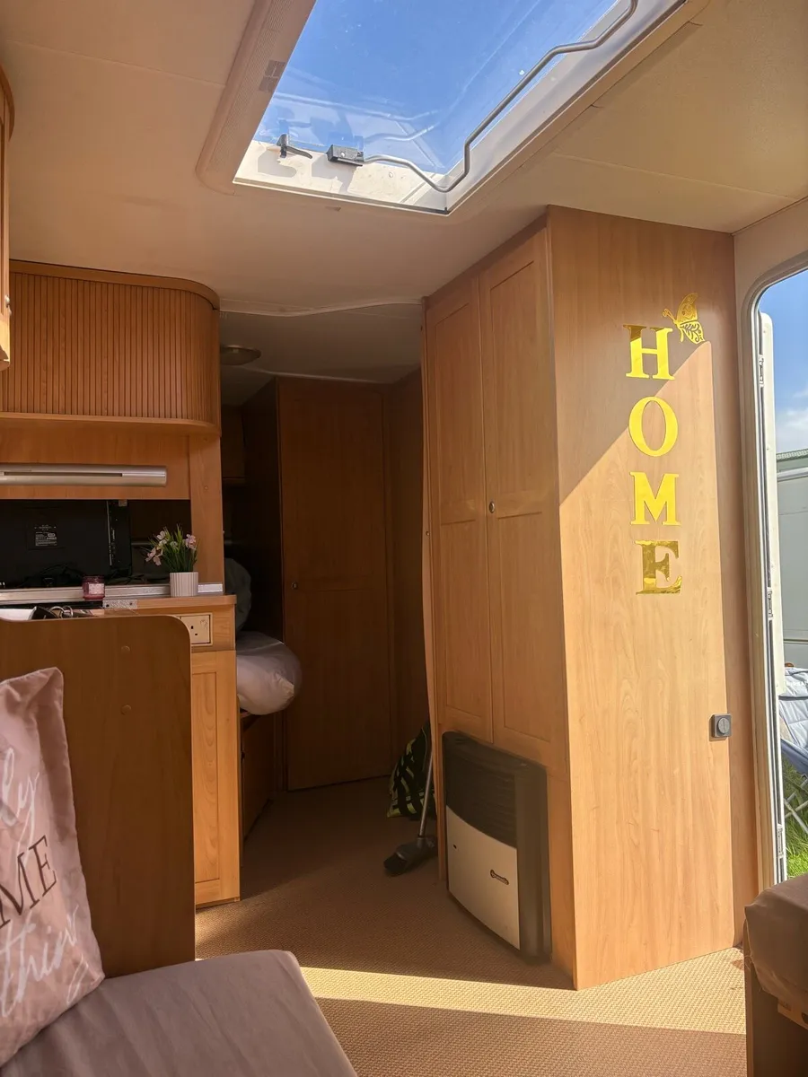 Burster caravan set bed - Image 4