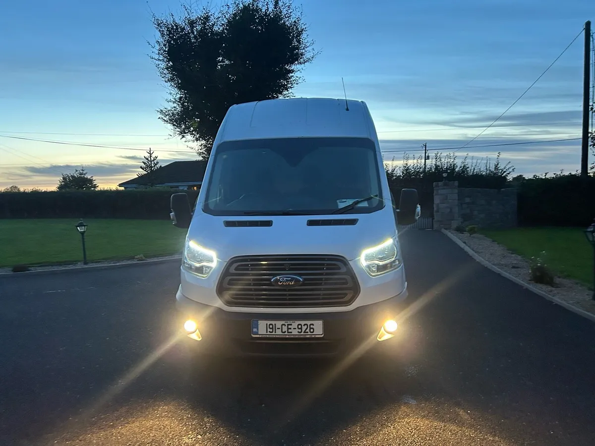 2019 Ford transit 350 - Image 2