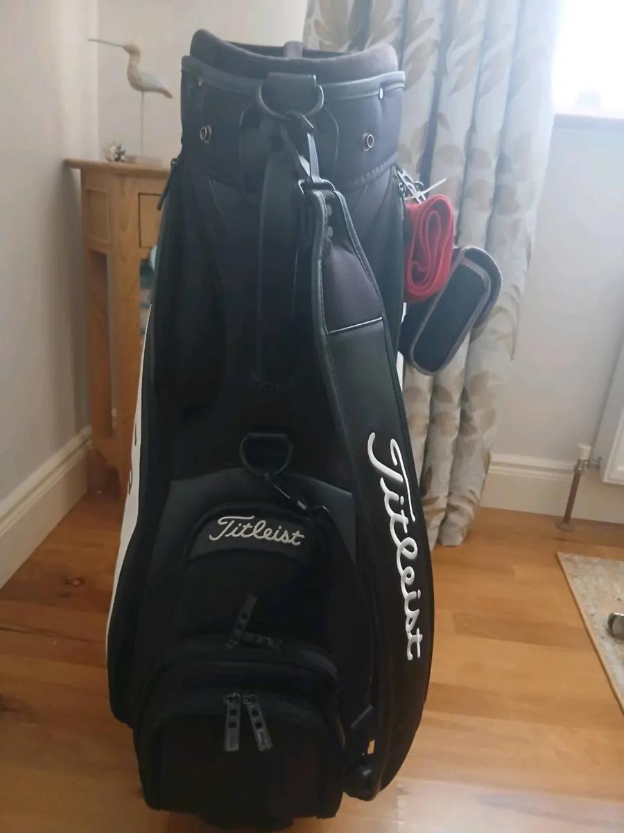 Titleist golf bag - Image 2