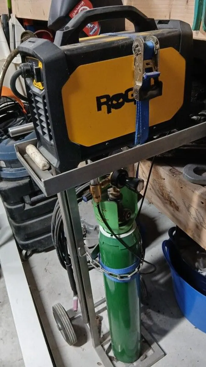 Rogue E180i welder - Image 1