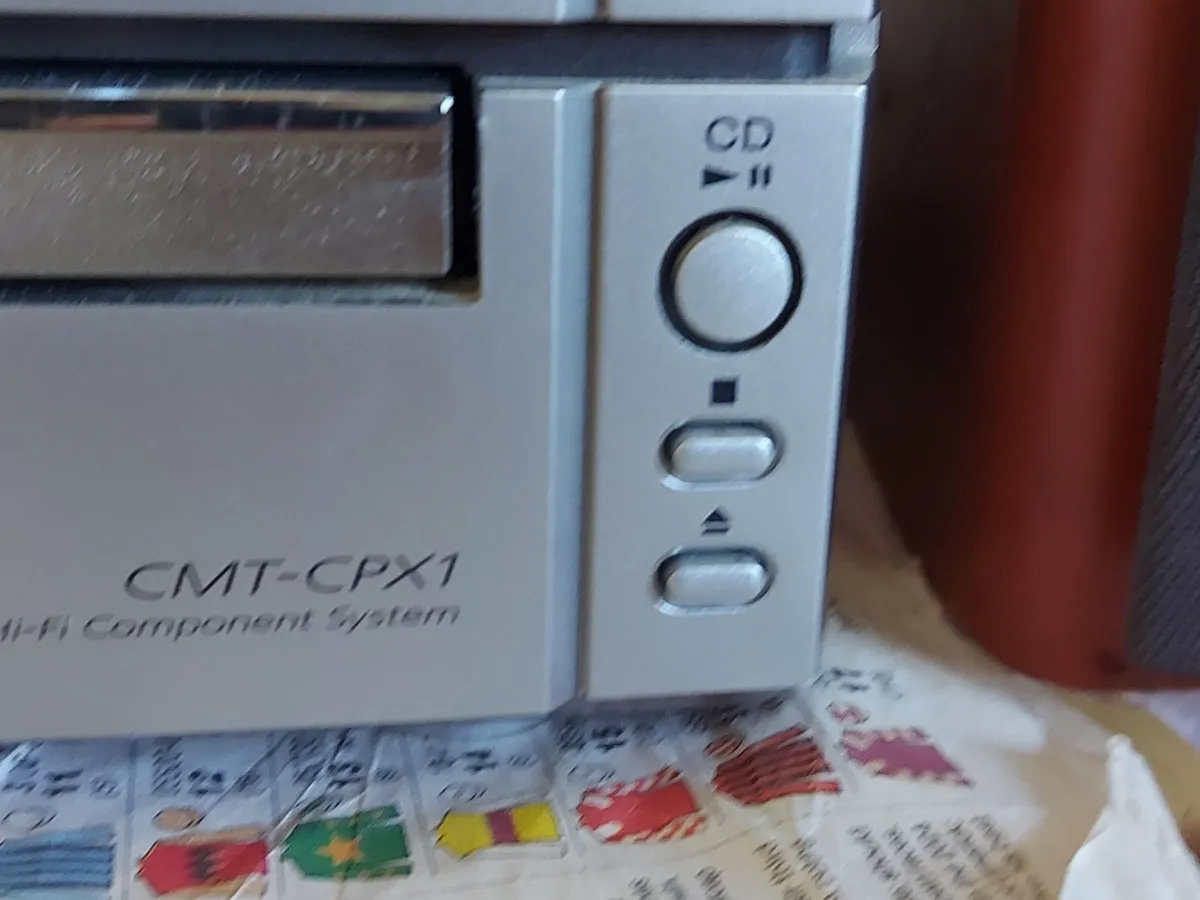 Sony  Hi-Fi Stereo System, Model CMT-CPX1 - Image 3