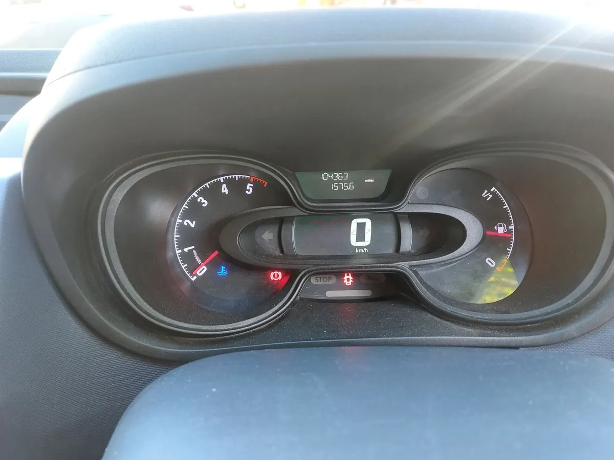 Vauxhall Vivaro 2017 - Image 4