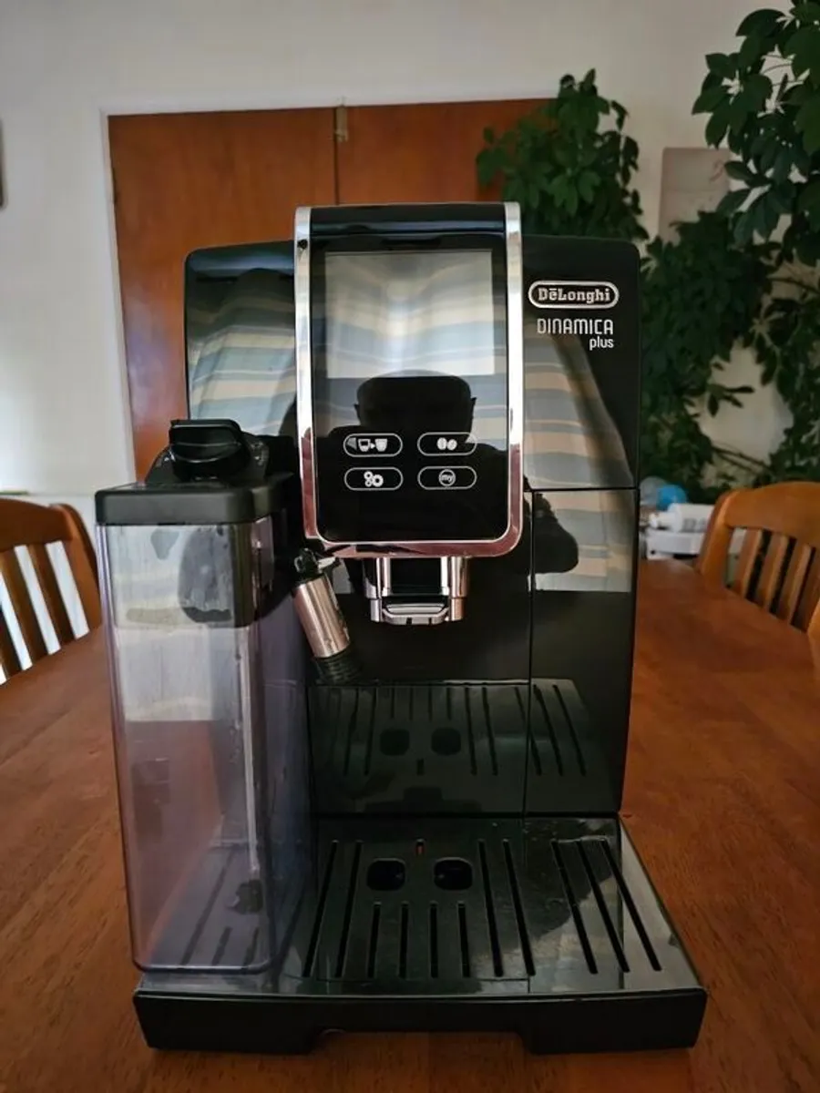 De'Longhi Dinamica Plus fully-automatic bean-to-cup coffee machine - Image 3