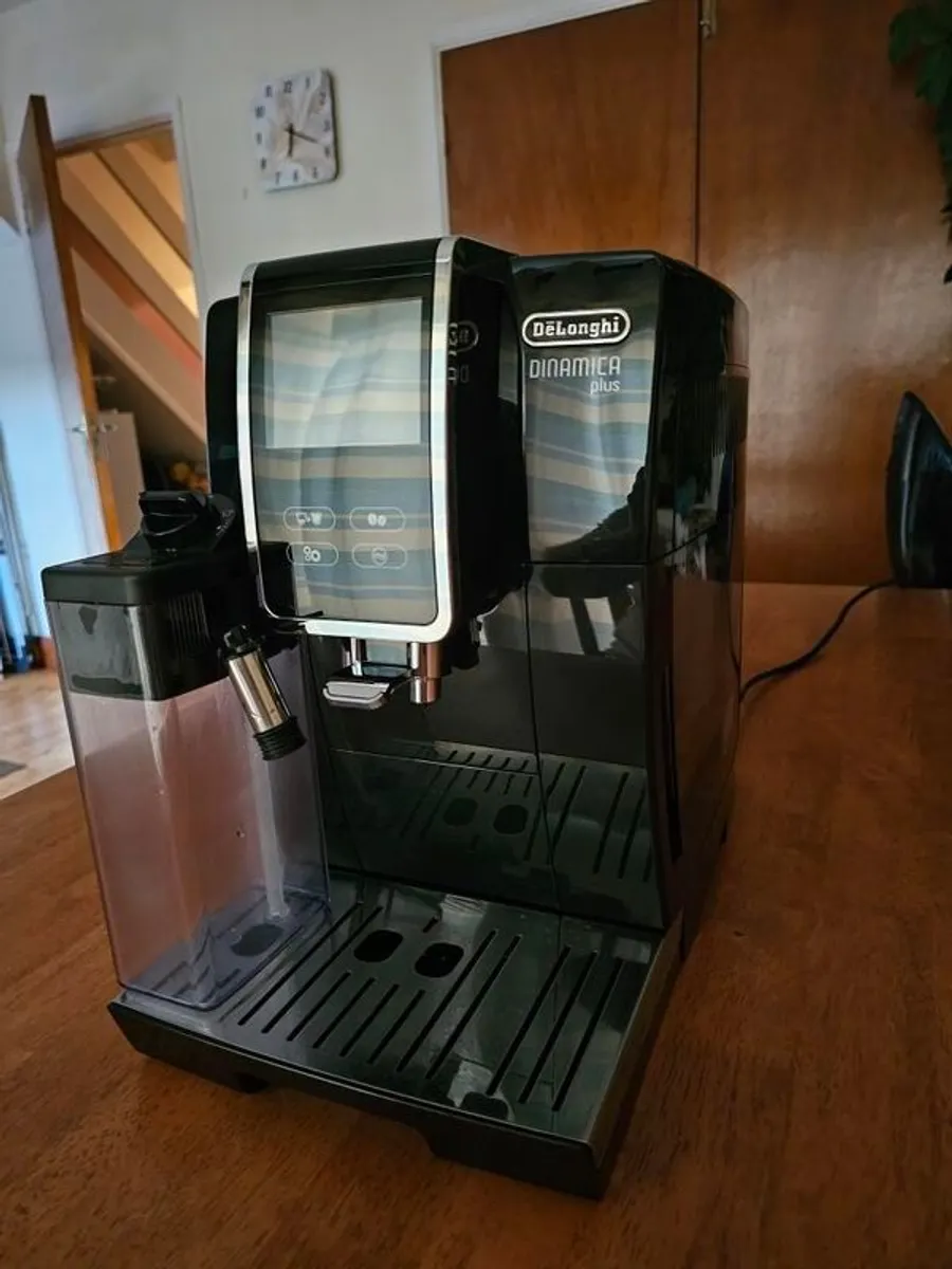 De'Longhi Dinamica Plus fully-automatic bean-to-cup coffee machine - Image 4