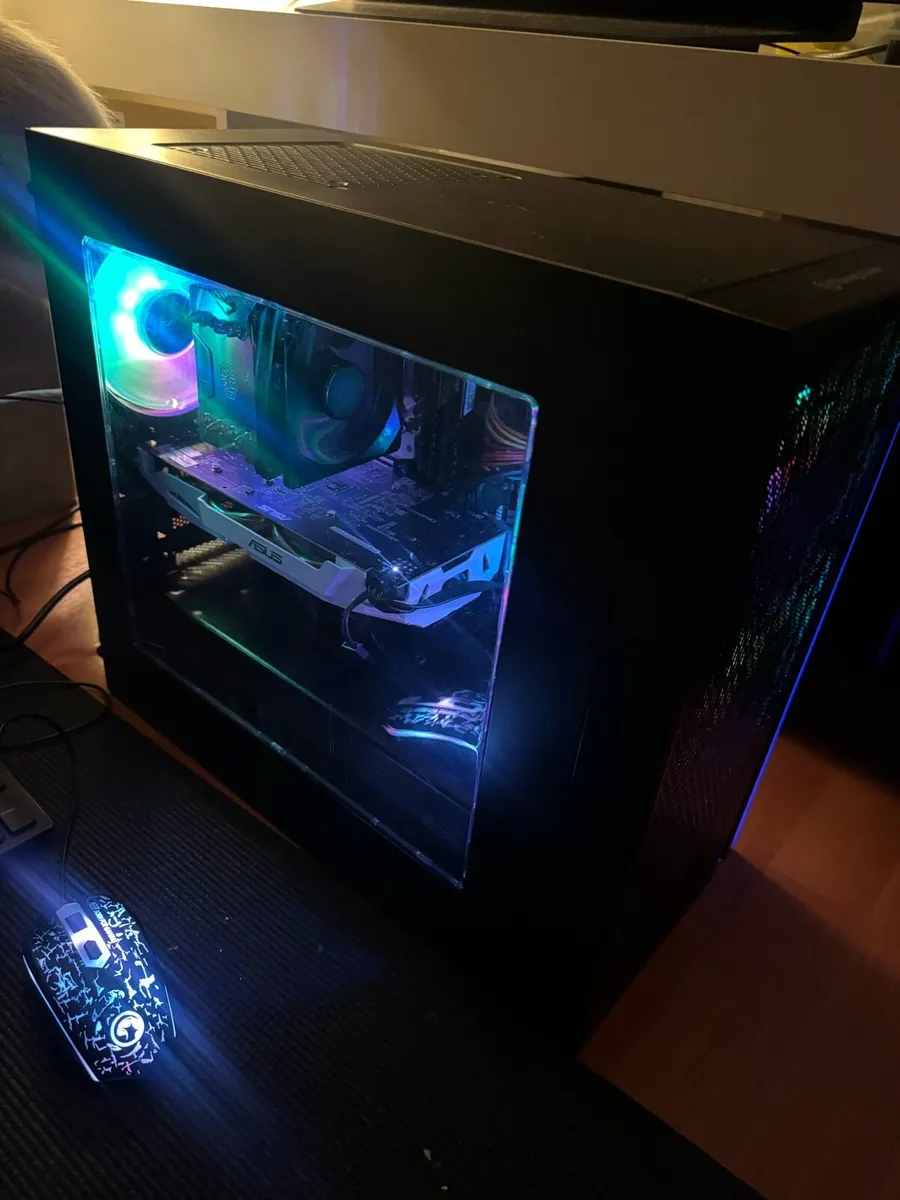 Custom gaming setup - Image 4