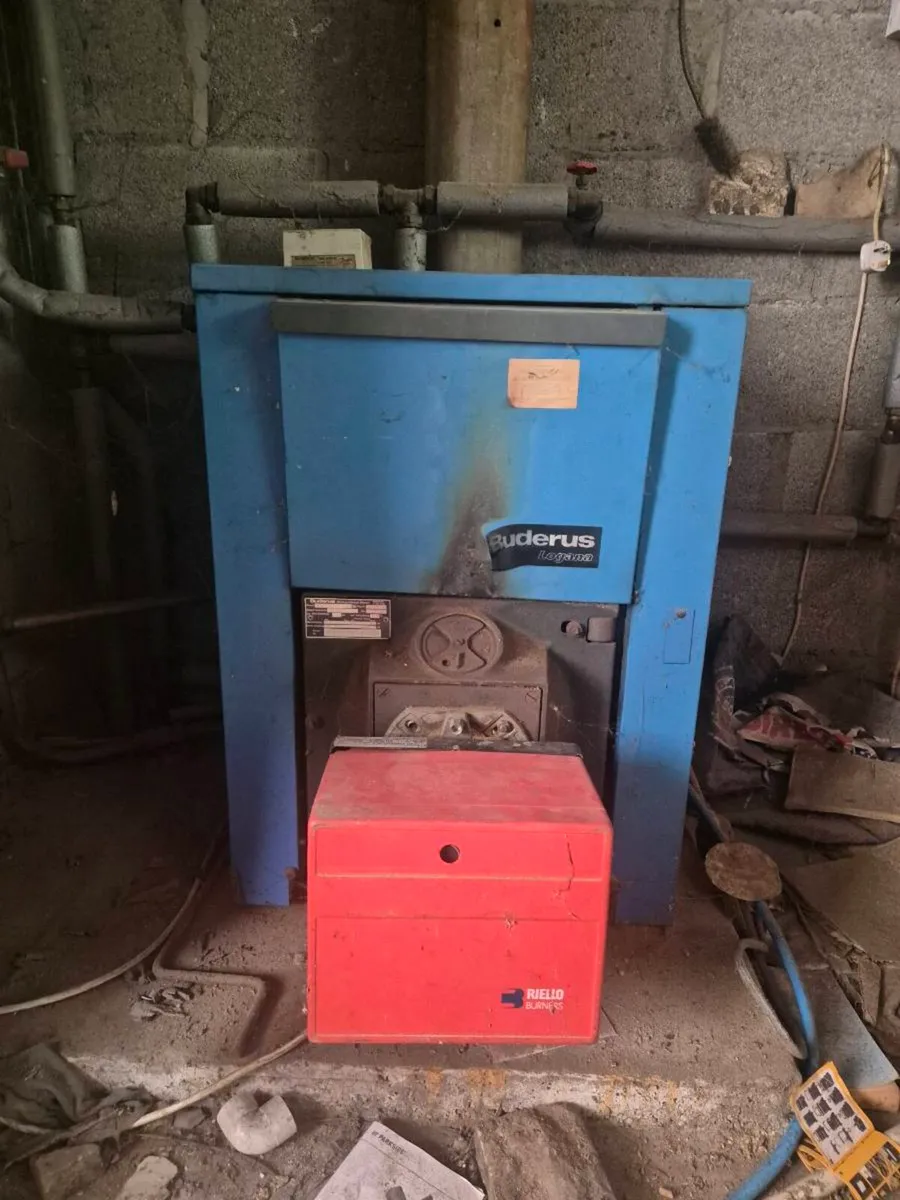 Buderus oil boiler - Image 4