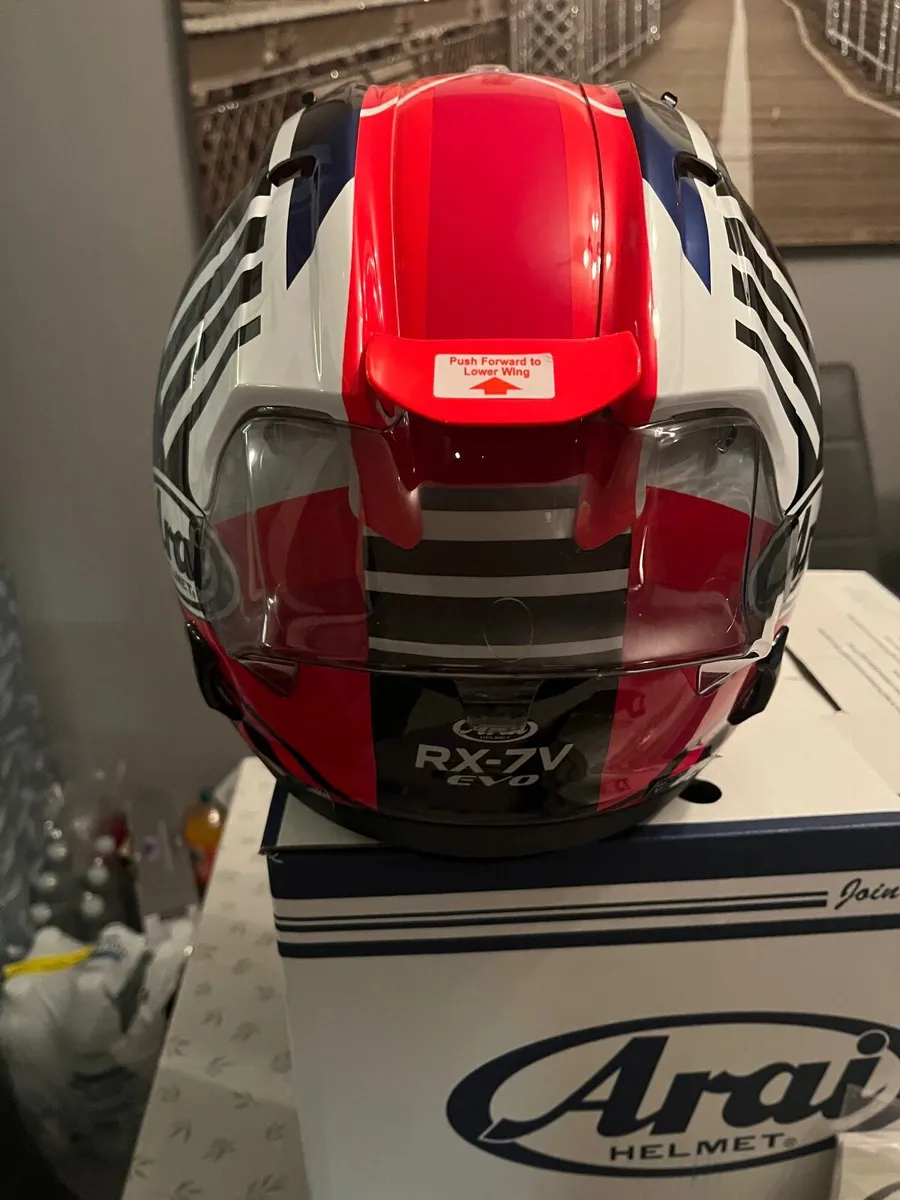 Arai rx7 evo helmet - Image 3