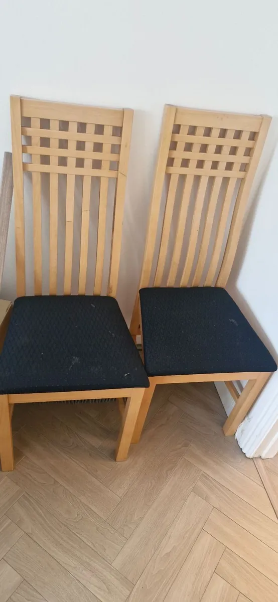 6 kitchen / dinning chairs - Image 4