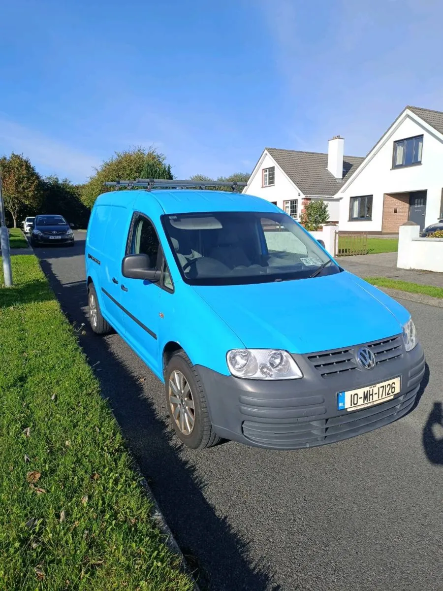 Volkswagen Caddy Maxi with Rhino roof rack - Image 3