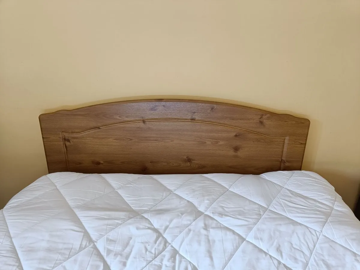 Double bed - Image 2
