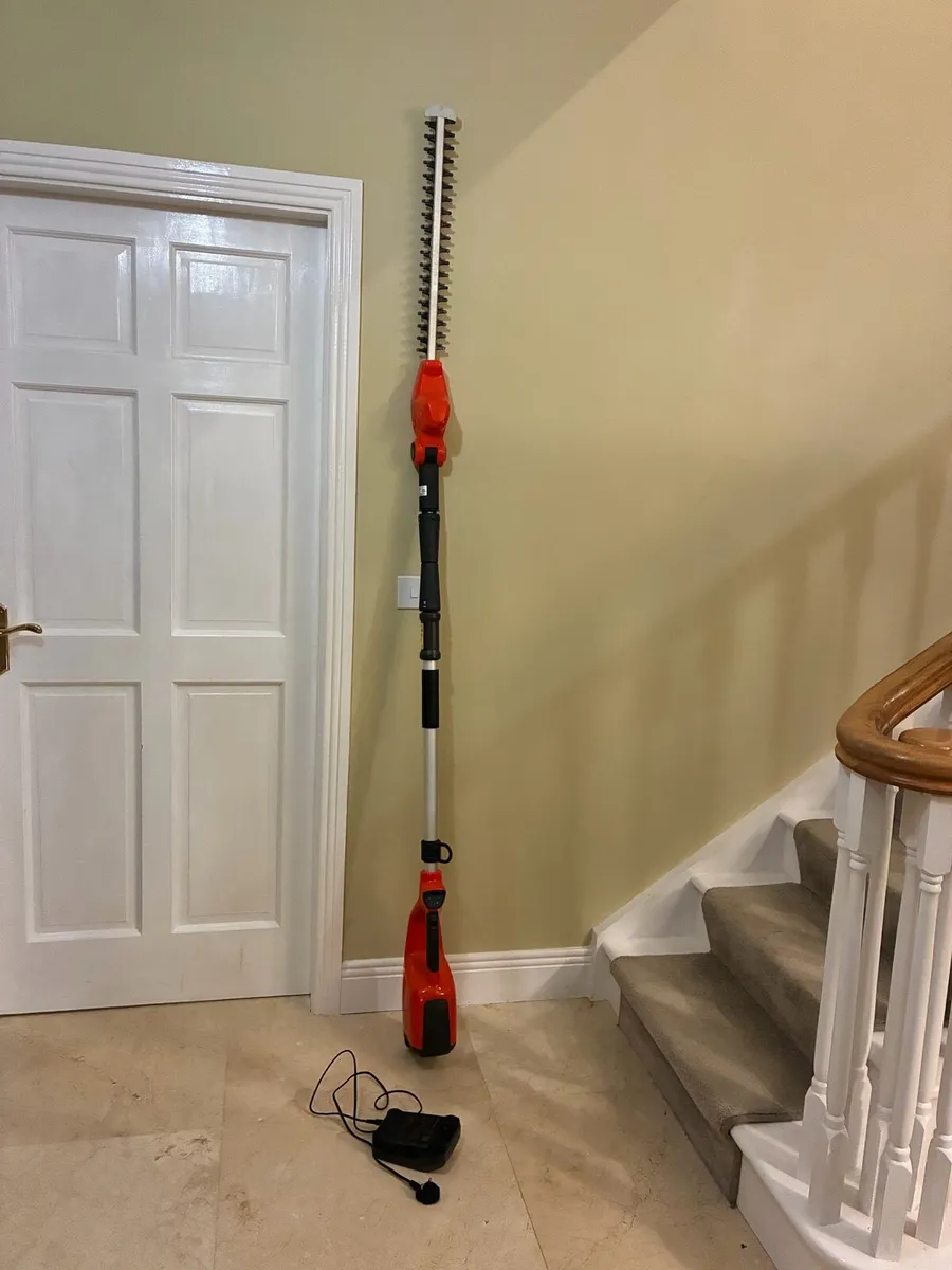 Huskavarna Hedge Trimmer - Image 3