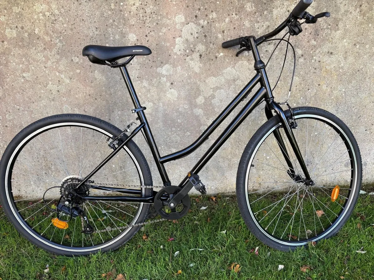 Decathlon B'Twin Riverside 120 Step-Through Hybrid - Image 1