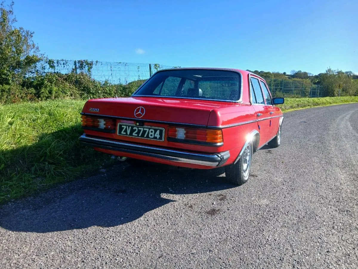 1983 Mercedes 200 Auto - Image 3