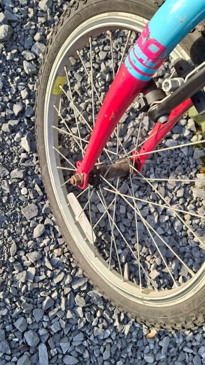 Childs bike - Image 3