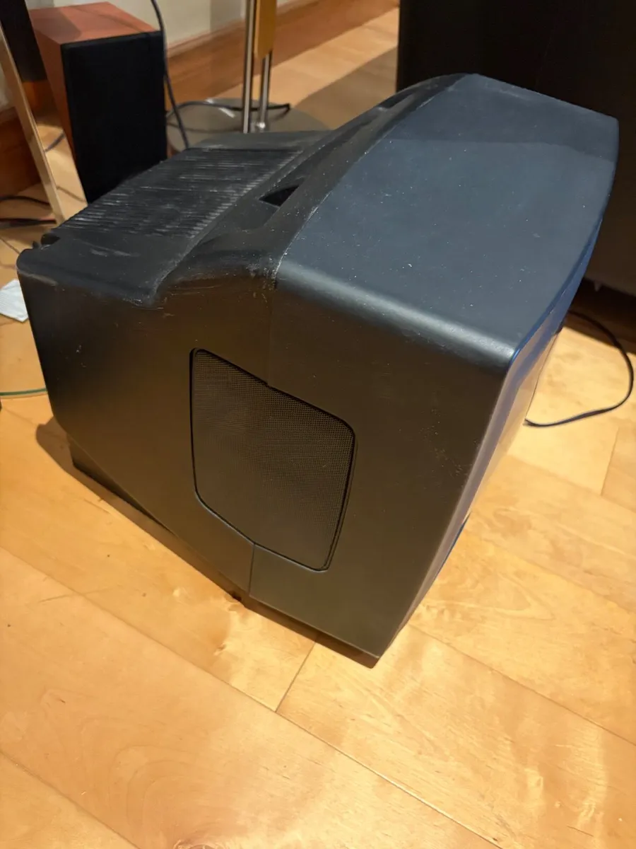 14 inch Samsung CRT TV - Image 2