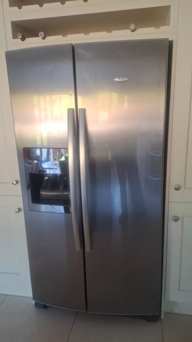 Whirlpool 6th Sense Fridge Freezer American Style - Image 1