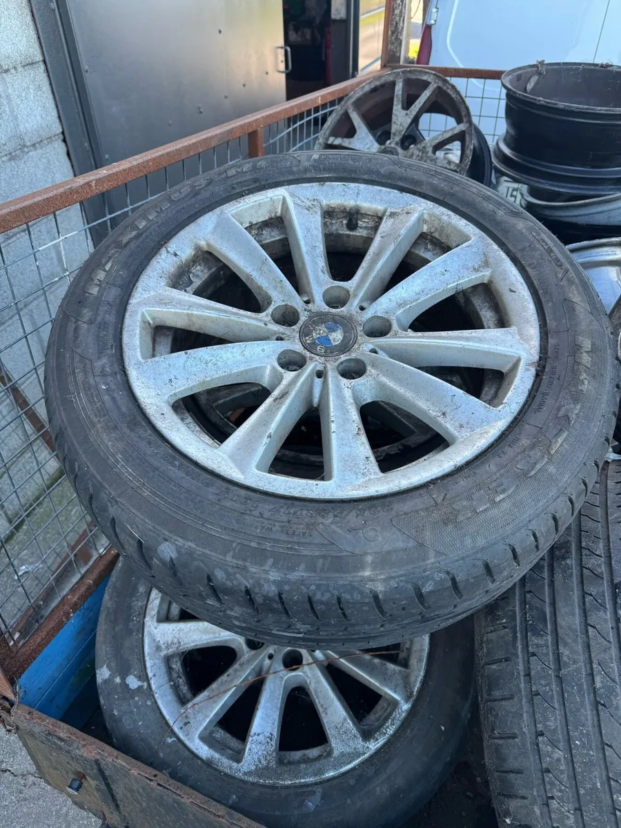 Bmw Alloys 5 of them 17” - Image 1