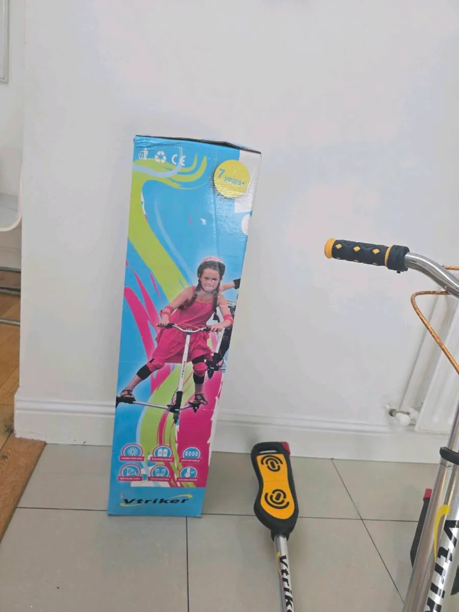 VTRIKER 3-WHEEL SCOOTER - Image 4