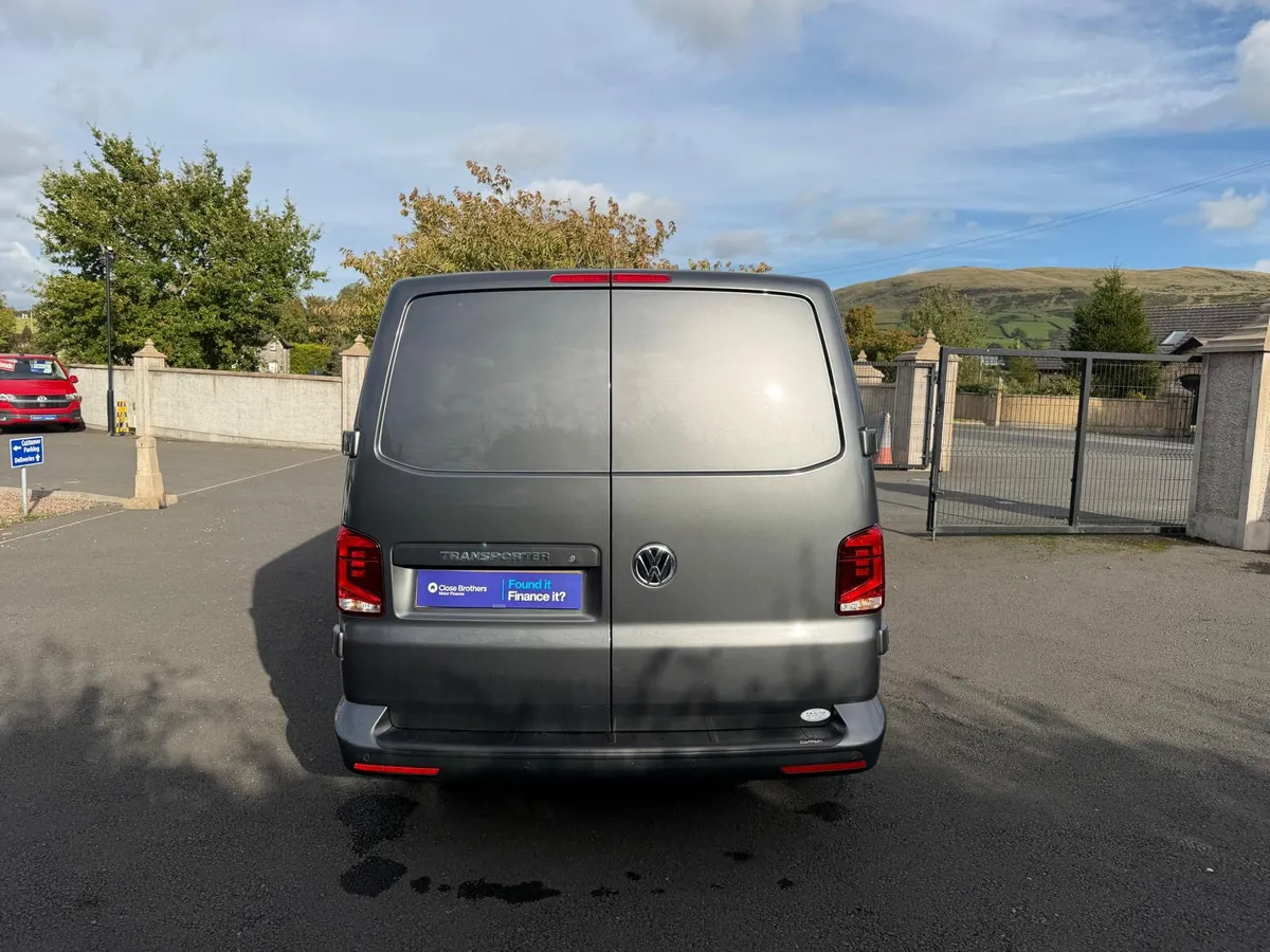 Volkswagen Transporter Highline N.I. Registered - Image 2