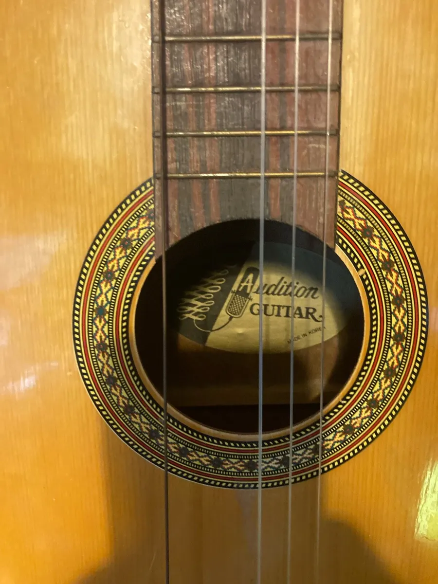 1960s vintage guitar - Image 2