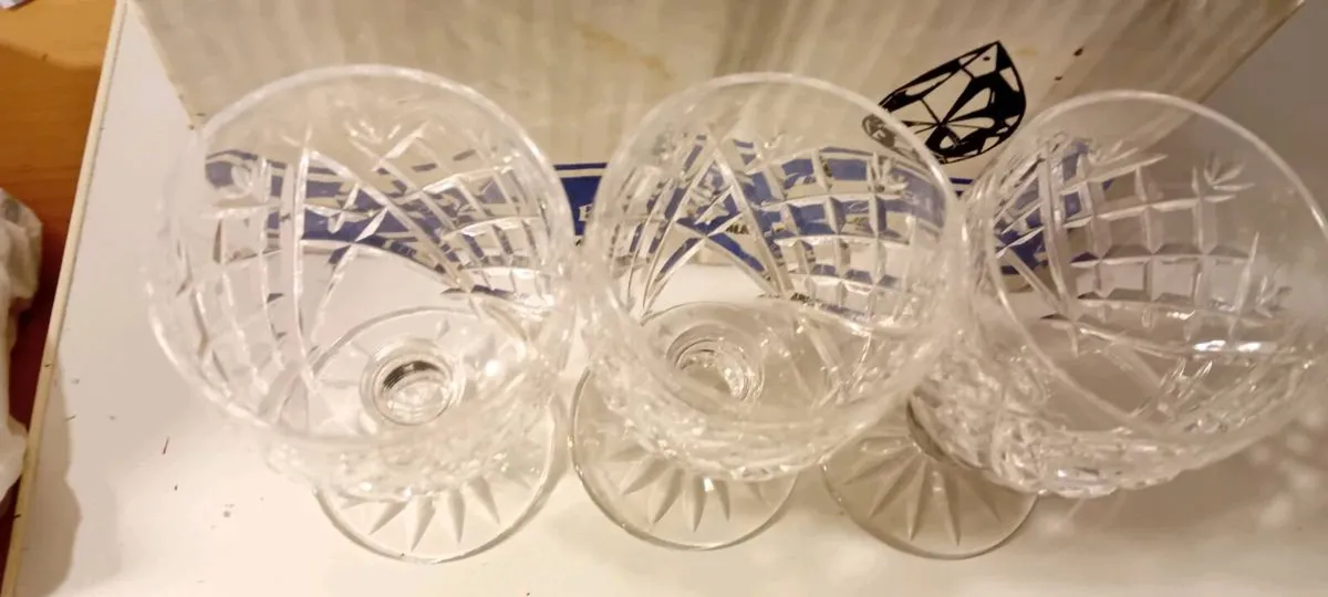 Five Vintage Waterford Crystal "Donegal"Claret - Image 4