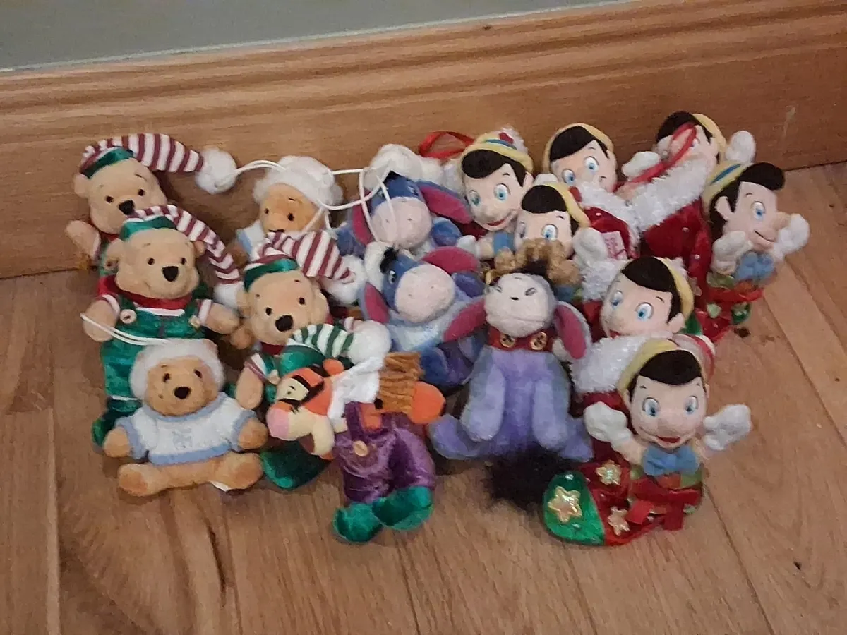 Original  Disney store Christmas decorations - Image 1