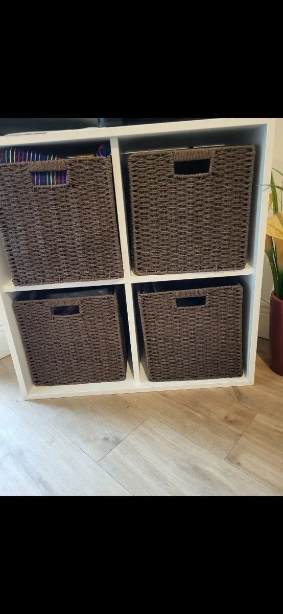 Four cube unit - Image 4