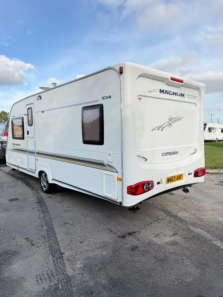 ✨COMPASS MAGNUM 4 BERTH FIXED BED✨ - Image 2