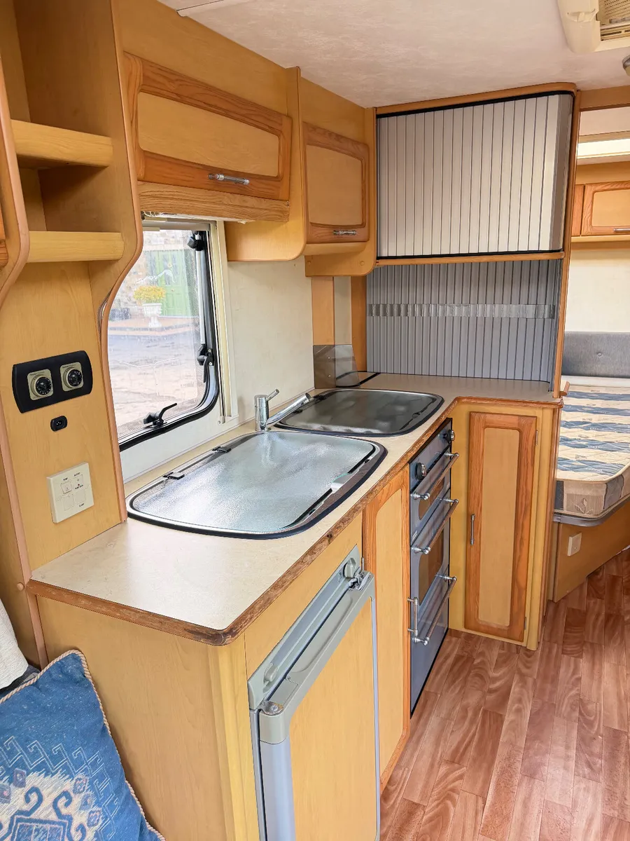 ✨COMPASS MAGNUM 4 BERTH FIXED BED✨ - Image 4