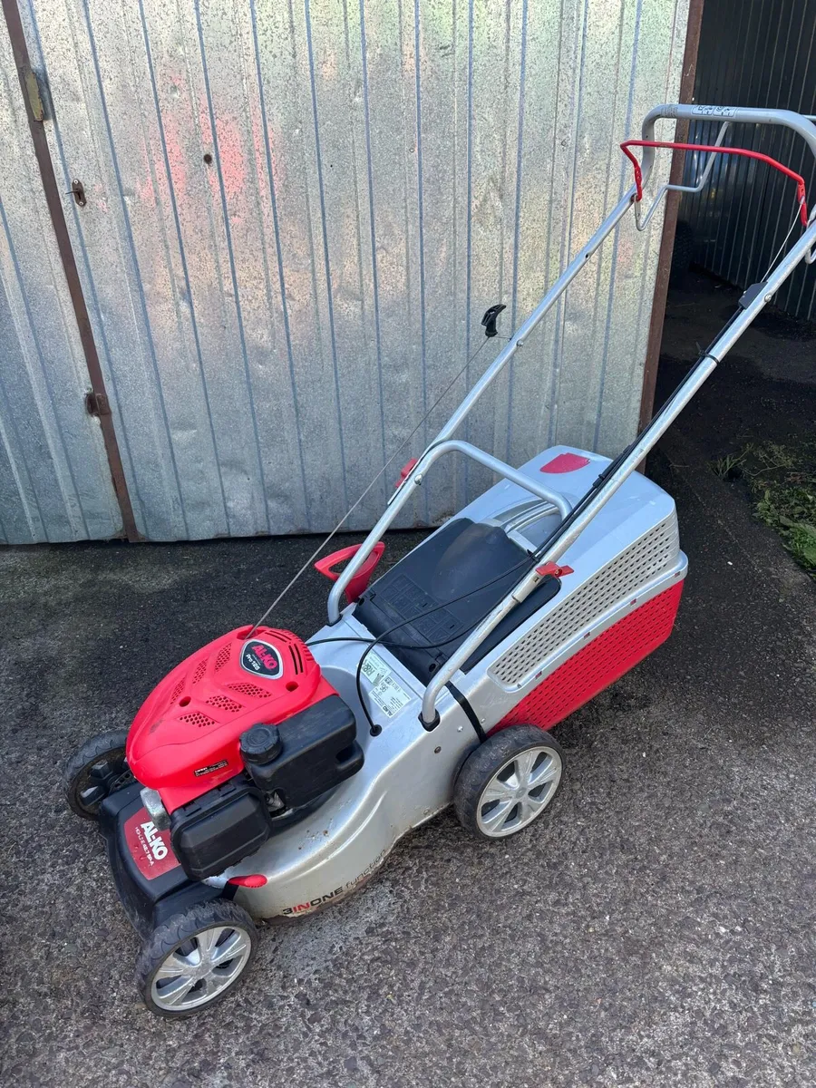 AL-KO SELF DRIVE LAWNMOWER FOR SALE - Image 1