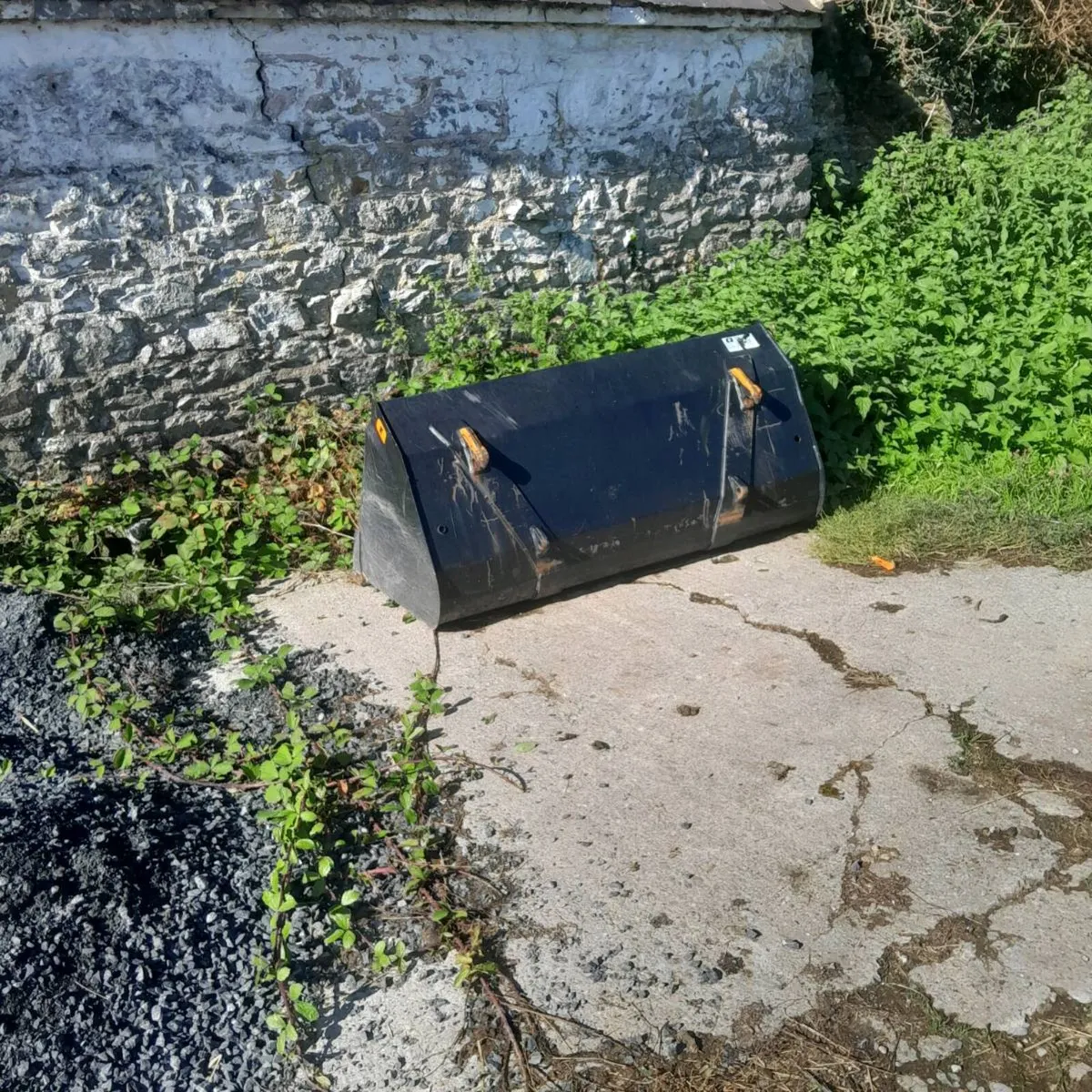 5 foot Quickie loader bucket - Image 1
