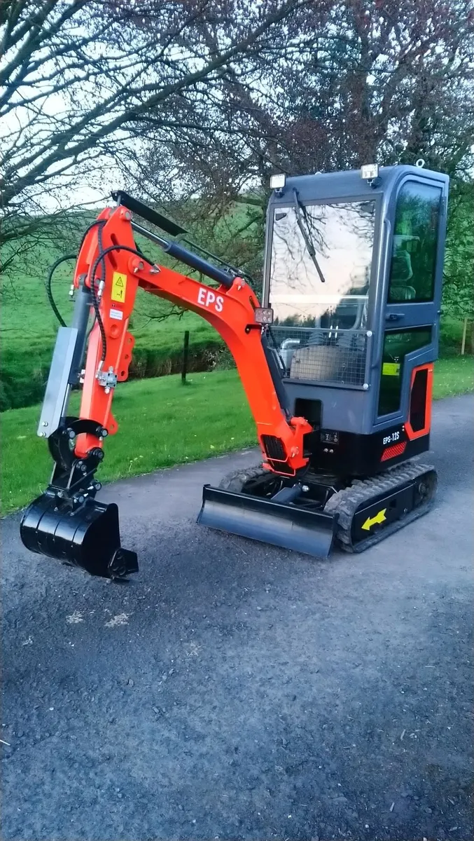 NEW EPS 12 S D MINI DIGGER - Image 3