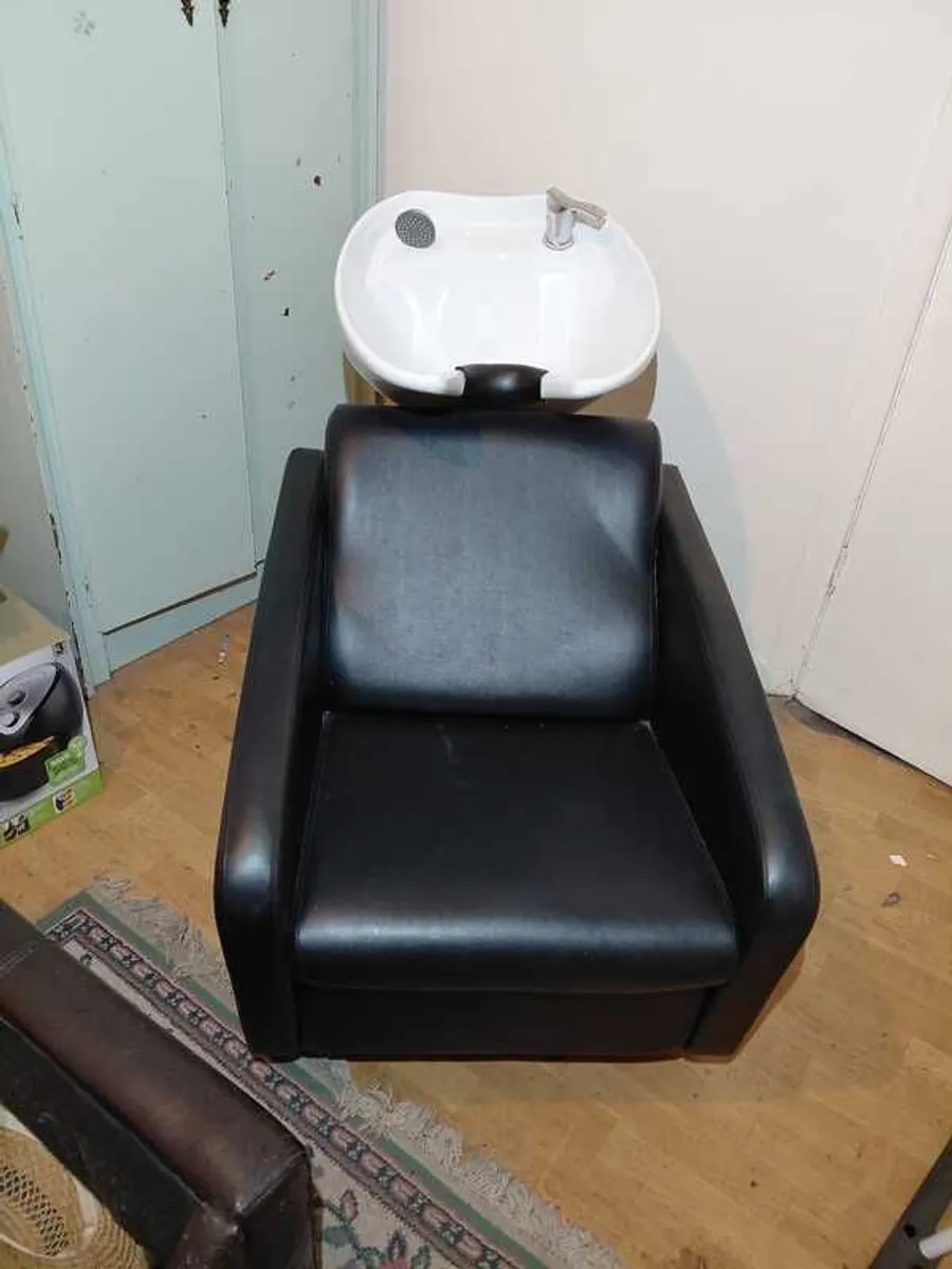 Hairdressing Backwash Unit - Image 1