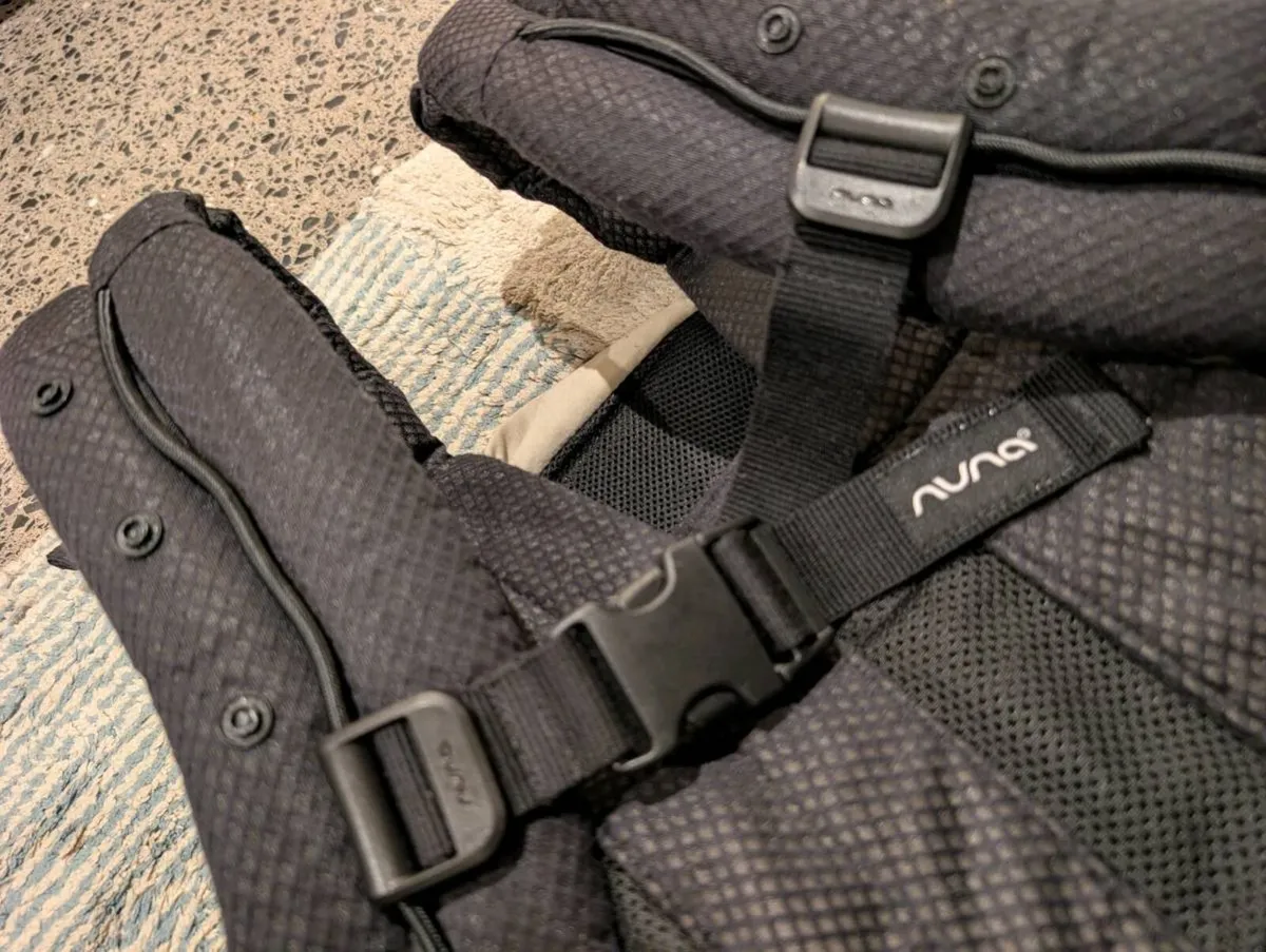 Nuna cudl baby carrier - Image 3