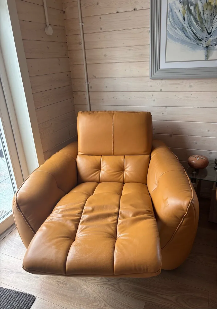 Electric recliner sofa - Image 2